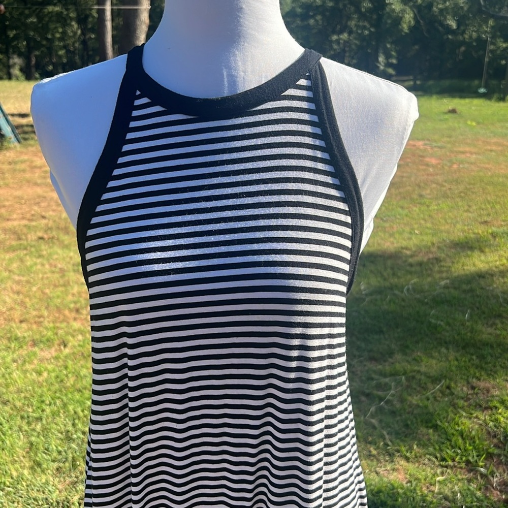 OLD NAVY HIGH NECK SWING DRESS …….437 - Picture 4 of 10